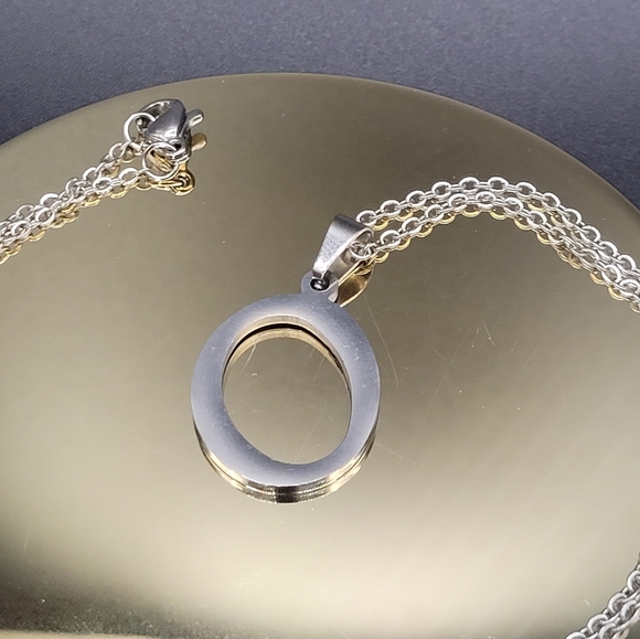 Silver Mean Girls Inspired Letter Necklace. Letter O. - Picture 5 of 7
